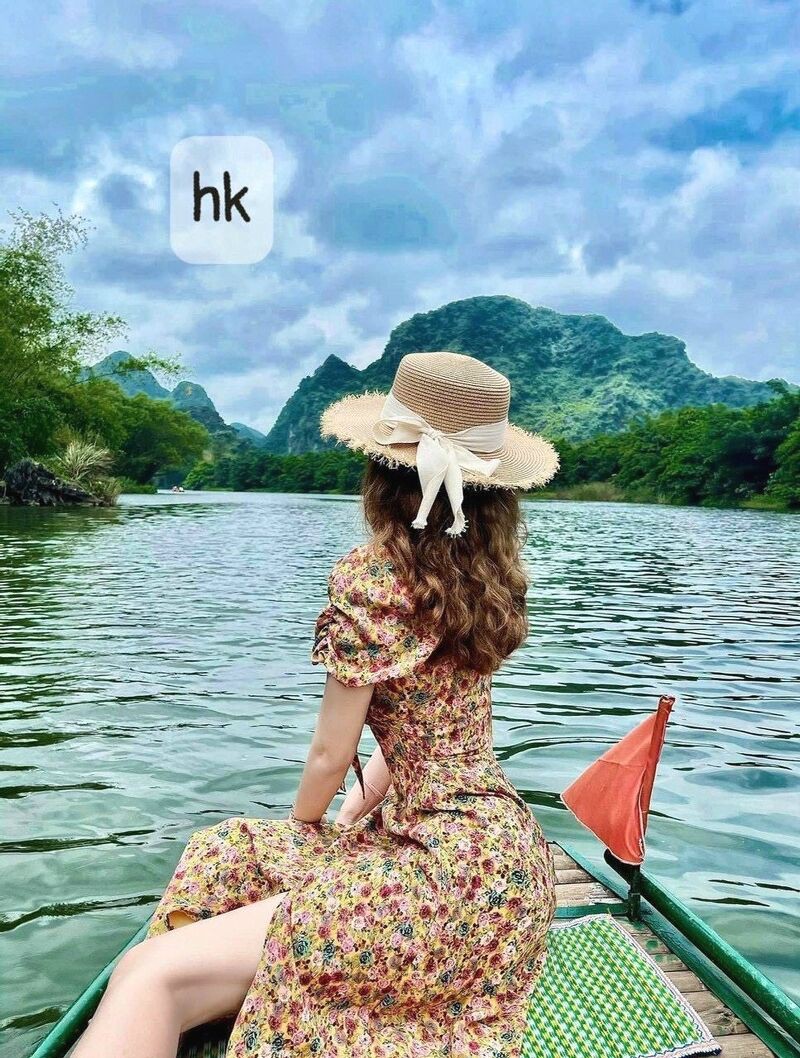 Váy hoa cúp ngực cổ nơ xinh | BigBuy360 - bigbuy360.vn