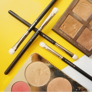 Cọ Tán Màu Mắt MAC 239 - Mac Eyebrush
