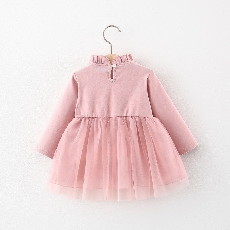 Váy yếm cho bé phom nhí size 1-4 tuổi