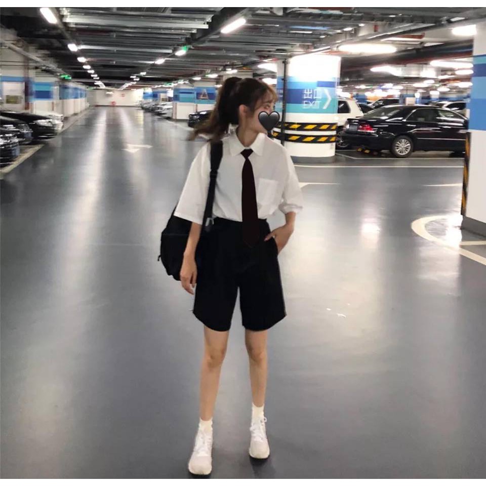 SƠ MI TRẮNG NGẮN TAY