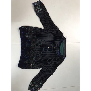Áo nhung cổ tròn dài tay