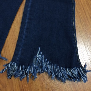 Quần bò ống loe ( jeans )