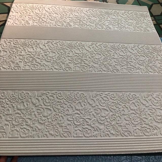 Miếng xốp dán tường 3d hoa văn cổ khổ 70x70cm mẫu mới nhất | BigBuy360 - bigbuy360.vn