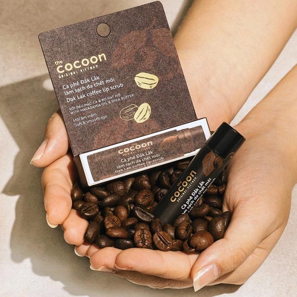 Tẩy da chết môi cà phê Đắk Lắk Cocoon môi ẩm mềm 5g