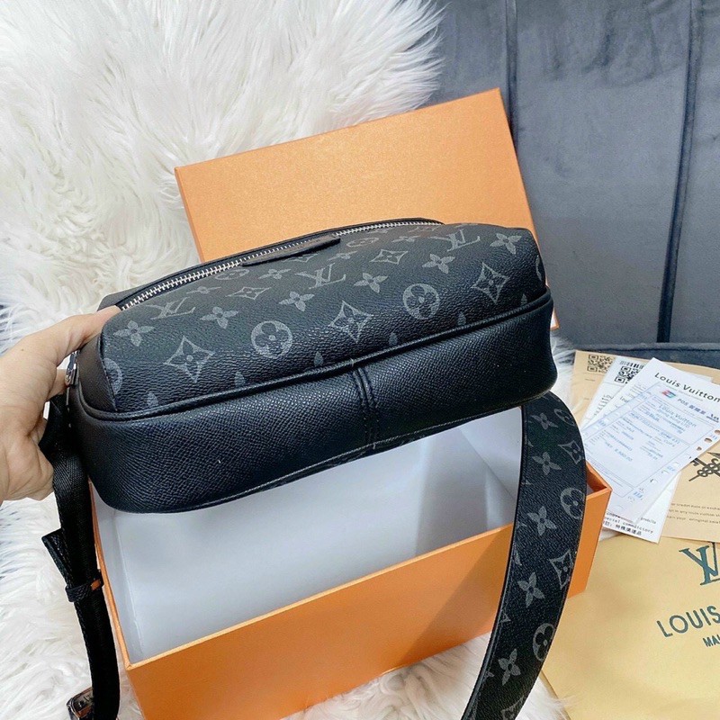 TÚI ĐEO CHÉO NAM DA THẬT LV2021 GALAXY FULLBOX | BigBuy360 - bigbuy360.vn