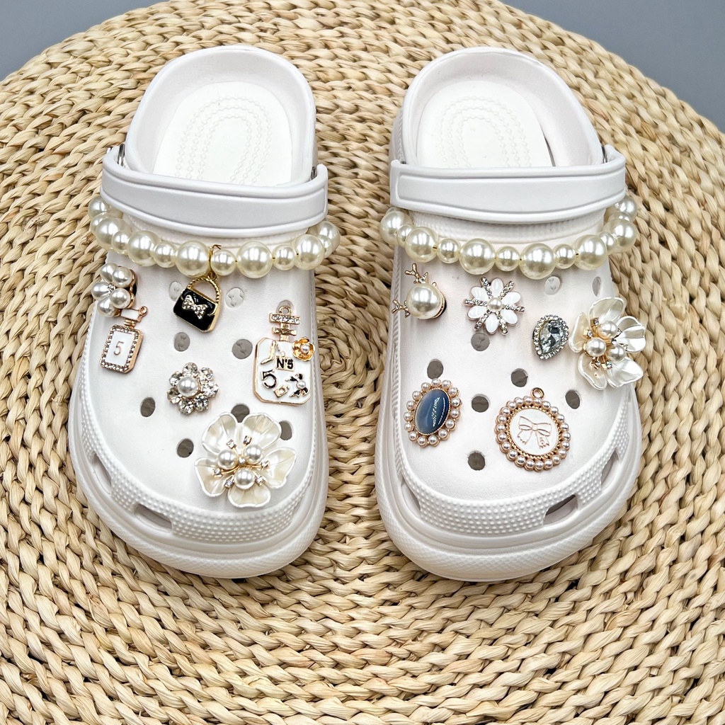 phụ kiện dép Crocs charm DIY khóa giày crocs jibbitz Nhựa trang sức Phụ kiện trang trí giày crocs nút trang trí giày trẻ em Dép Sandal Đồ trang sức Quà tặng sáng tạo món quà đặc biệt