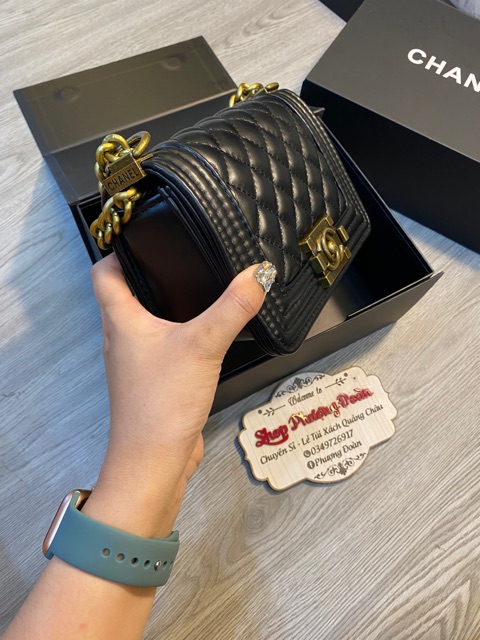 Túi Boy trần ô trám trơn da mịn size 20-25 khoá đồng (ko hộp) | BigBuy360 - bigbuy360.vn