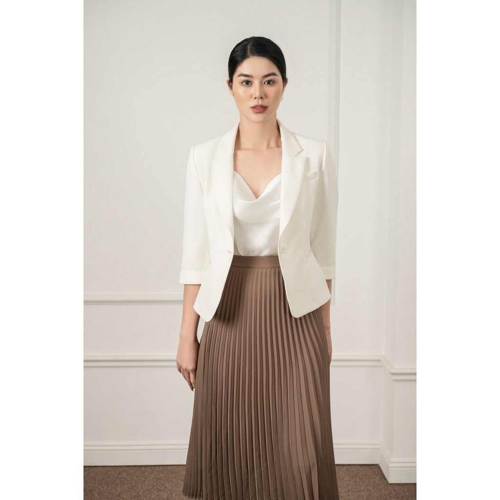 Áo blazer nữ dáng ngắn tay lỡ Eva de Eva 22SBLE006T