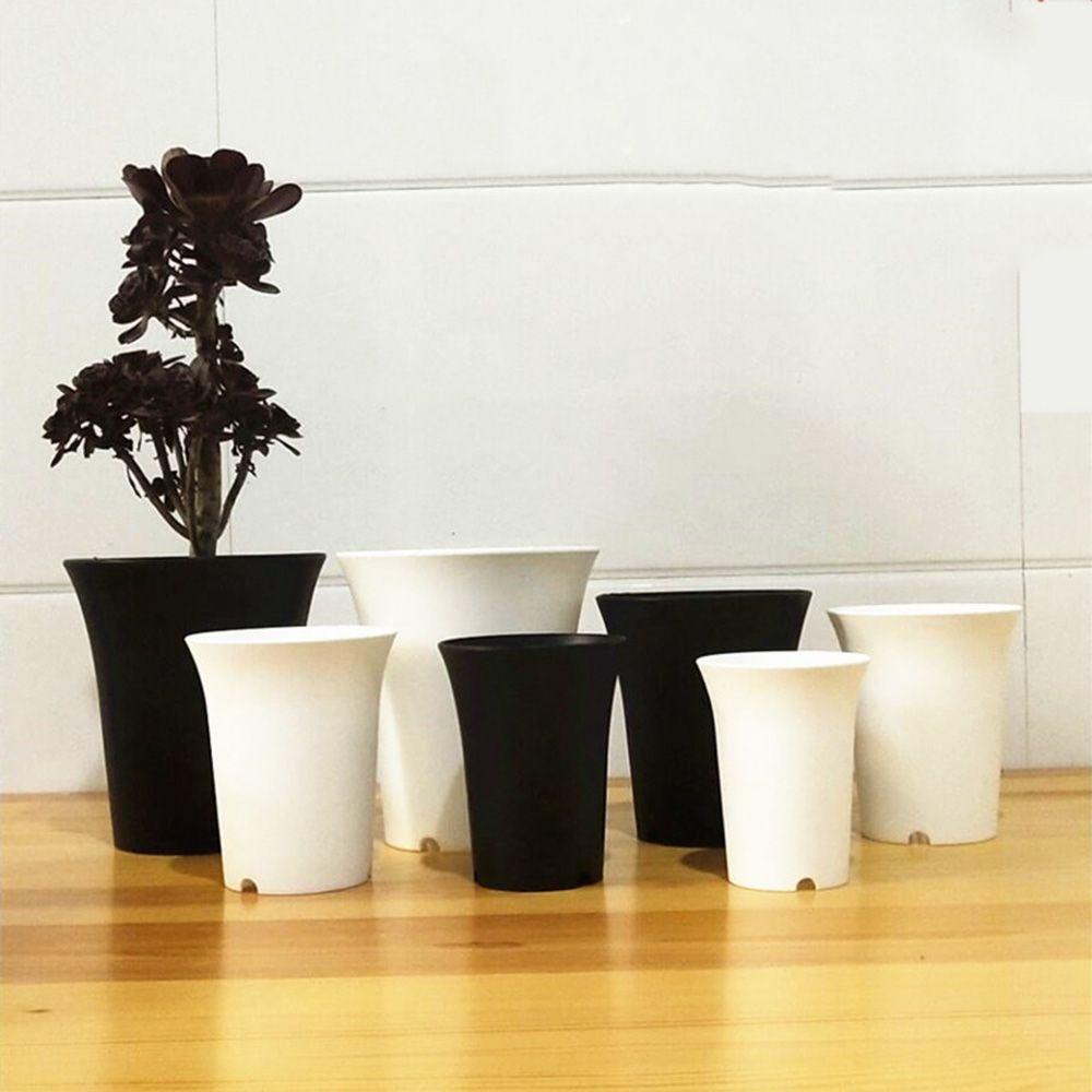 Chậu Hoa Bằng Nhựa Thiết Kế Độc Đáo Tiện Dụng
