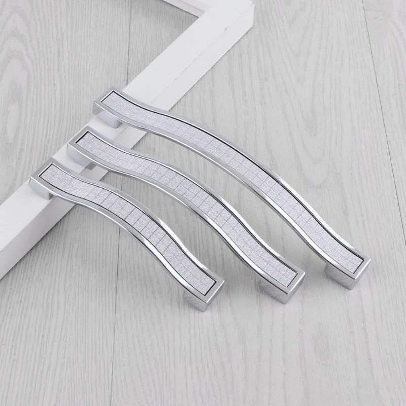 Tay Cầm Ngăn Kéo Tủ Bếp Tiện Dụng