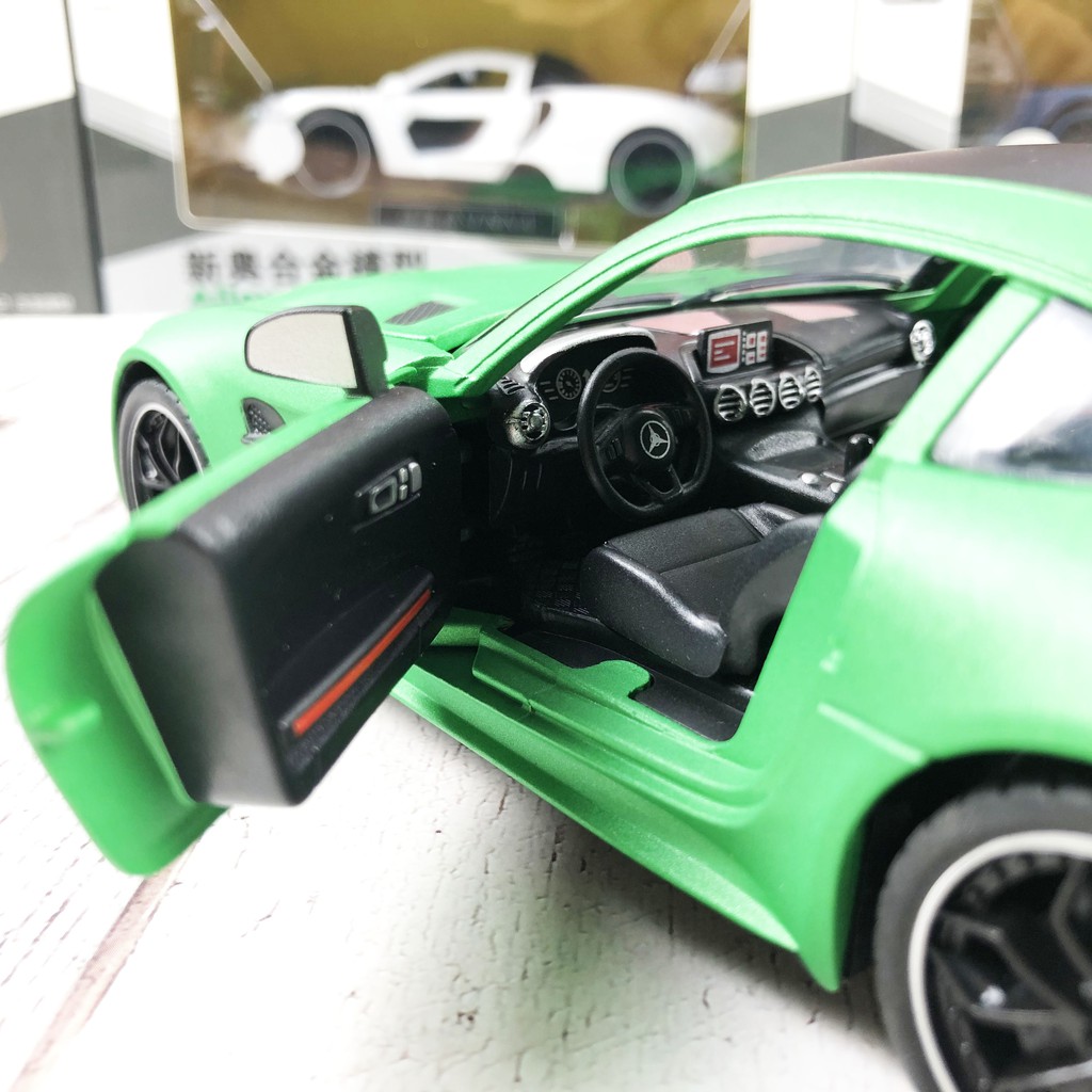 Xe Mô Hình Mercedes AMG GTR 1:24 hãng Chezhi Khung Xe Kim Loại, Phong Cách Thể Thao - Không Có Hộp Đựng