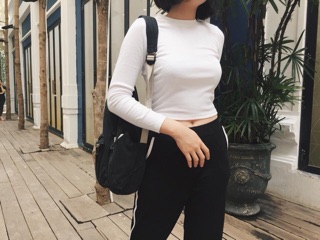 Áo thun gân tay dài form croptop