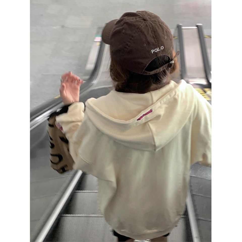 Áo hoodie tay dài dáng rộng màu vàng kem in chữ cái phong cách thu đông năng động dễ phối đồ 2021 | BigBuy360 - bigbuy360.vn