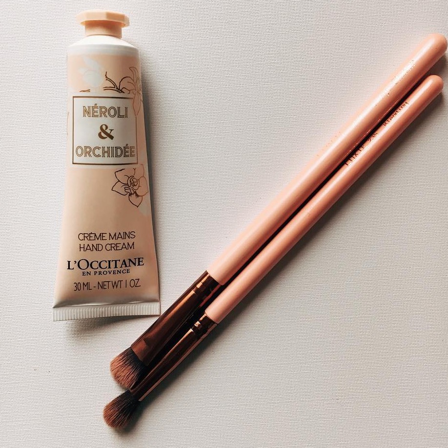 Kem dưỡng tay L'Occitane hương hoa cam & hoa lan 30ml | BigBuy360 - bigbuy360.vn