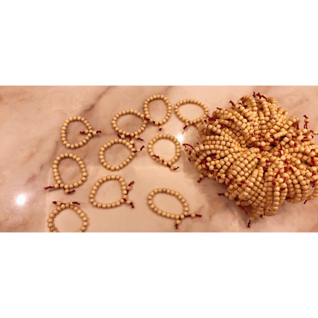 Vòng dâu tằm cho bé 1 chiếc chống tà ma, giật mình hiệu quả