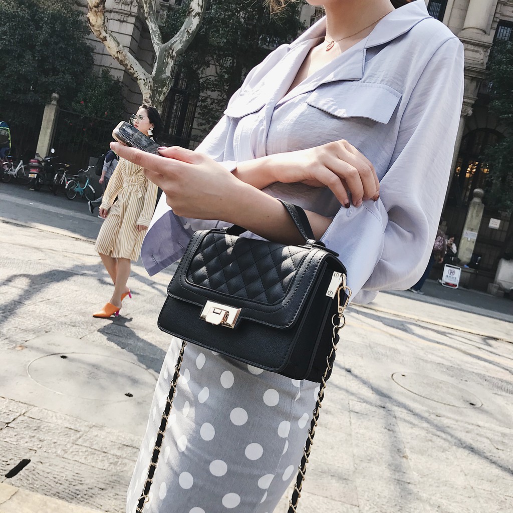 [HÀNG CAO CẤP] Túi nữ đeo chéo nắp trần trám thiết kế khóa tinh xảo - C31