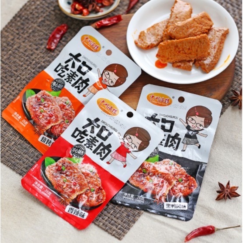 Bò bít tết chay tẩm vị hình cô gái
