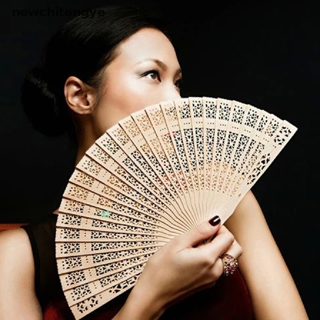 Quạt Xếp Cầm Tay Bằng Gỗ Tre Phong Cách Trung Hoa