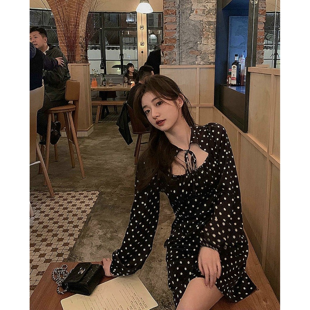 Đầm Nữ Sexy Cổ Hở Dài Tay, Vải Voan Họa Tiết Chấm Bi Đen, Thiết Kế Hàn Quốc SANMAY - VD017