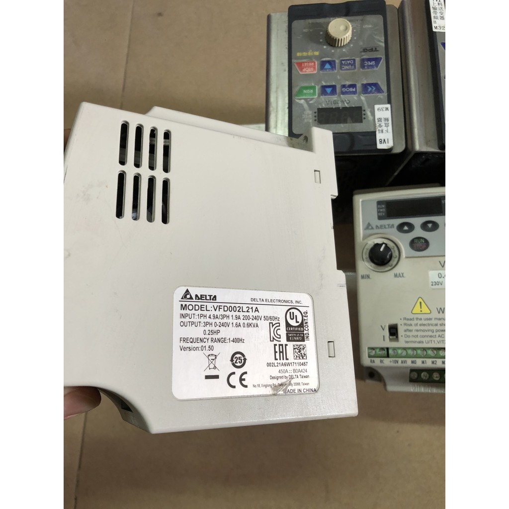 Biến tần Delta 0,2KW- 0,4KW vào 1pha 220V ra 3pha 220V