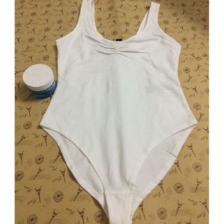 Áo bodysuits nhíu ngực, vnxk f21,có 6 màu