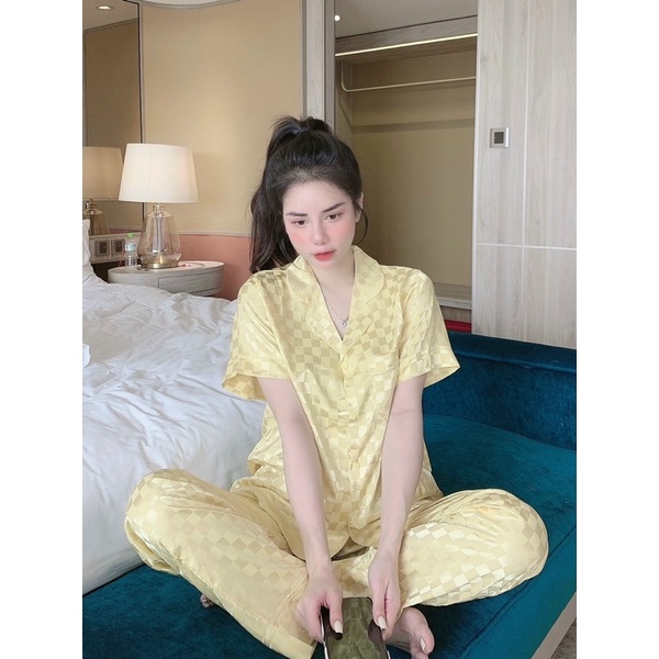 Set bộ mặc nhà nữ pijama tay ngắn quần dài lụa gấm freesize 40-60kg tùy chiều cao