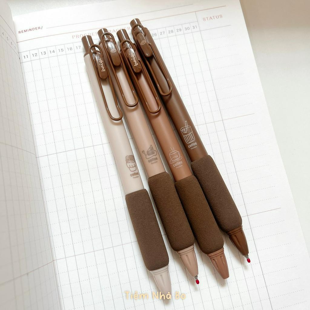 Bút bi mực đen Coffee ngòi 0.5mm
