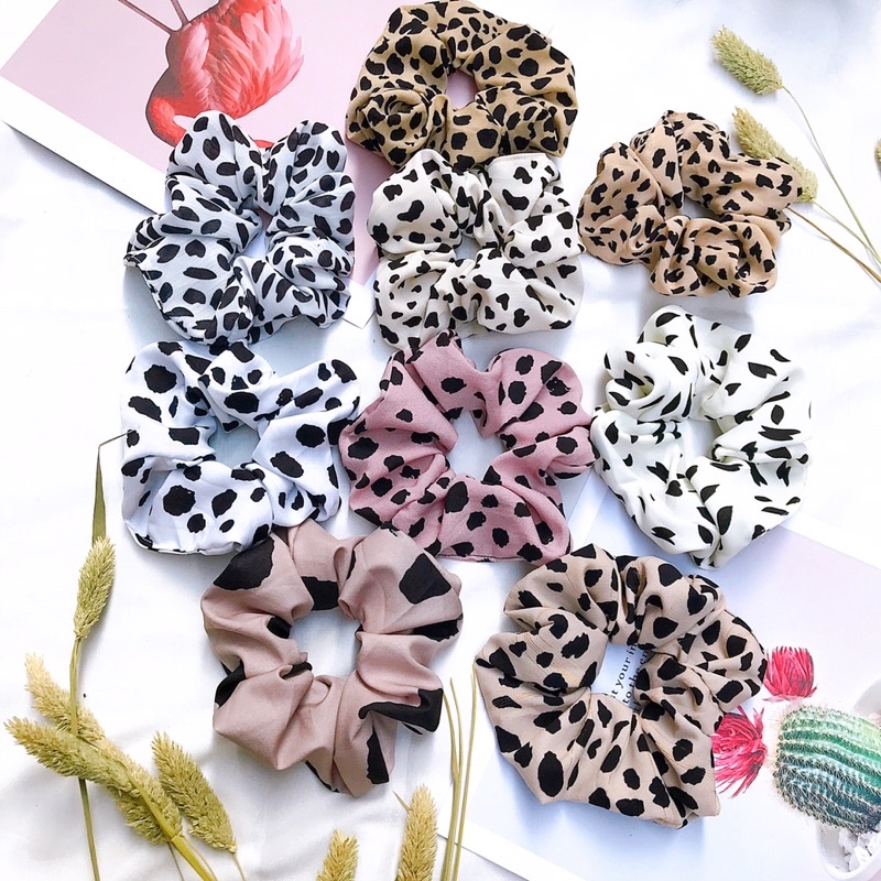Dây cột tóc Scrunchies lụa bò sữa hoạ tiết nhỏ xinh xắn thời trang cho nữ