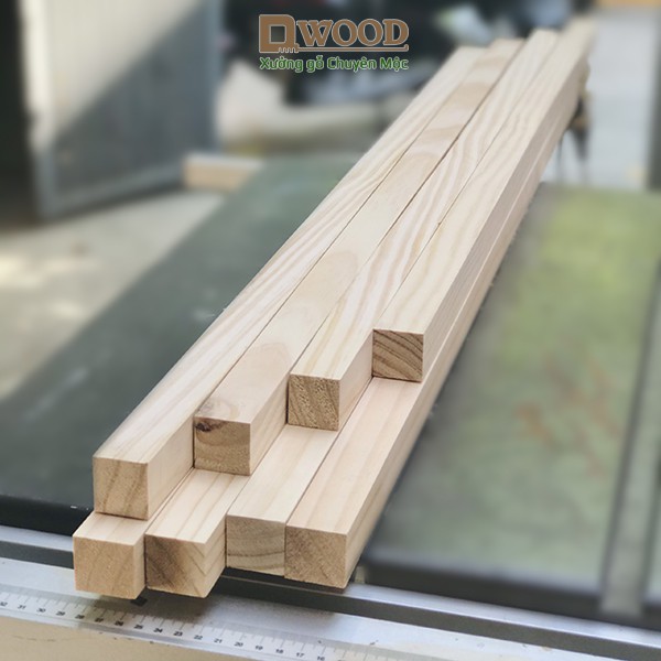 Thanh gỗ thông vuông 4x4 đã xử lý 4 mặt đẹp Dwood Chuyên Mộc