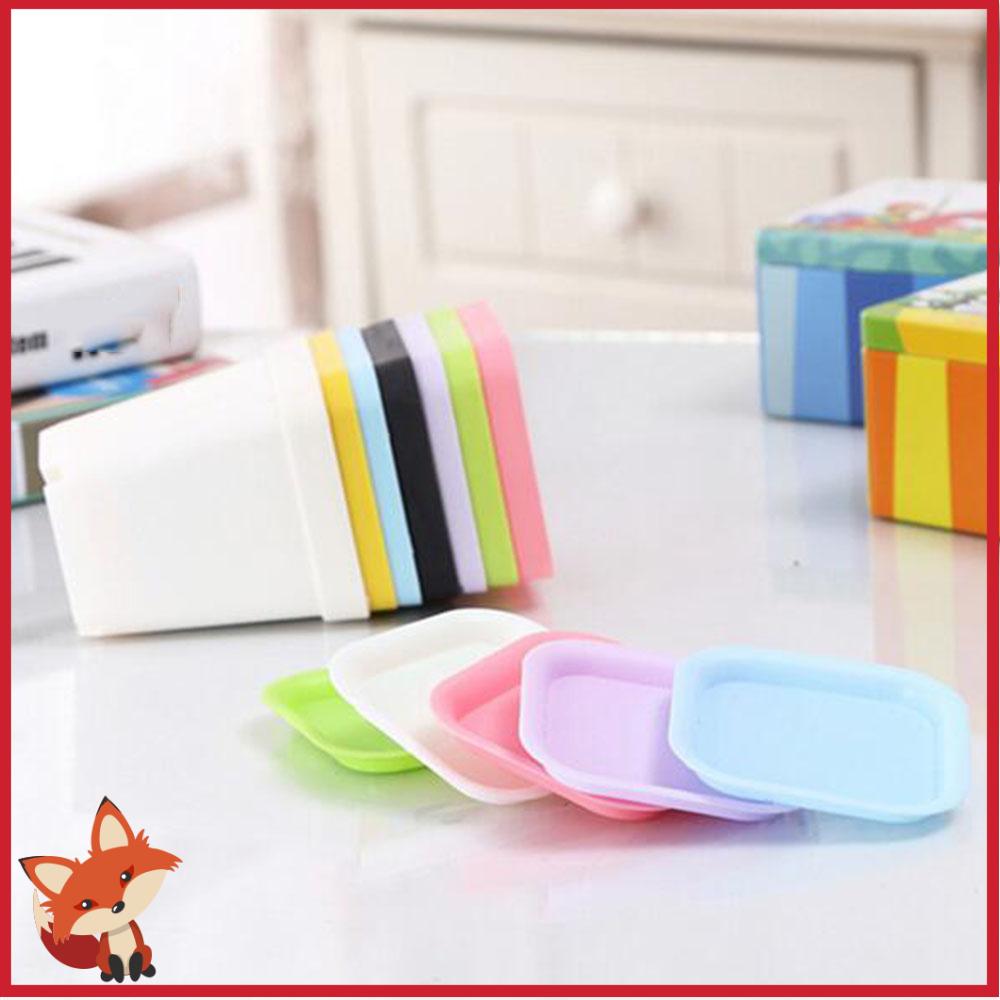 Chậu Nhựa Trồng Cây Tiện Dụng Cho Văn Phòng