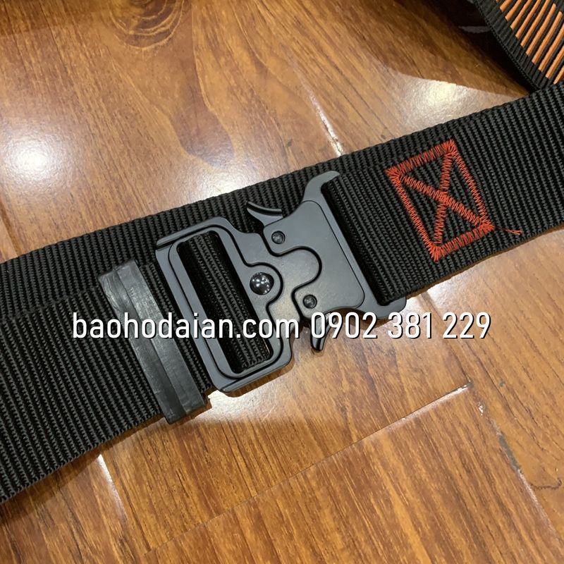 Dây an toàn thân Hàn Quốc kiểu Kujie 2 móc nhôm (dây bẹ)-đệm lưng-đệm vai