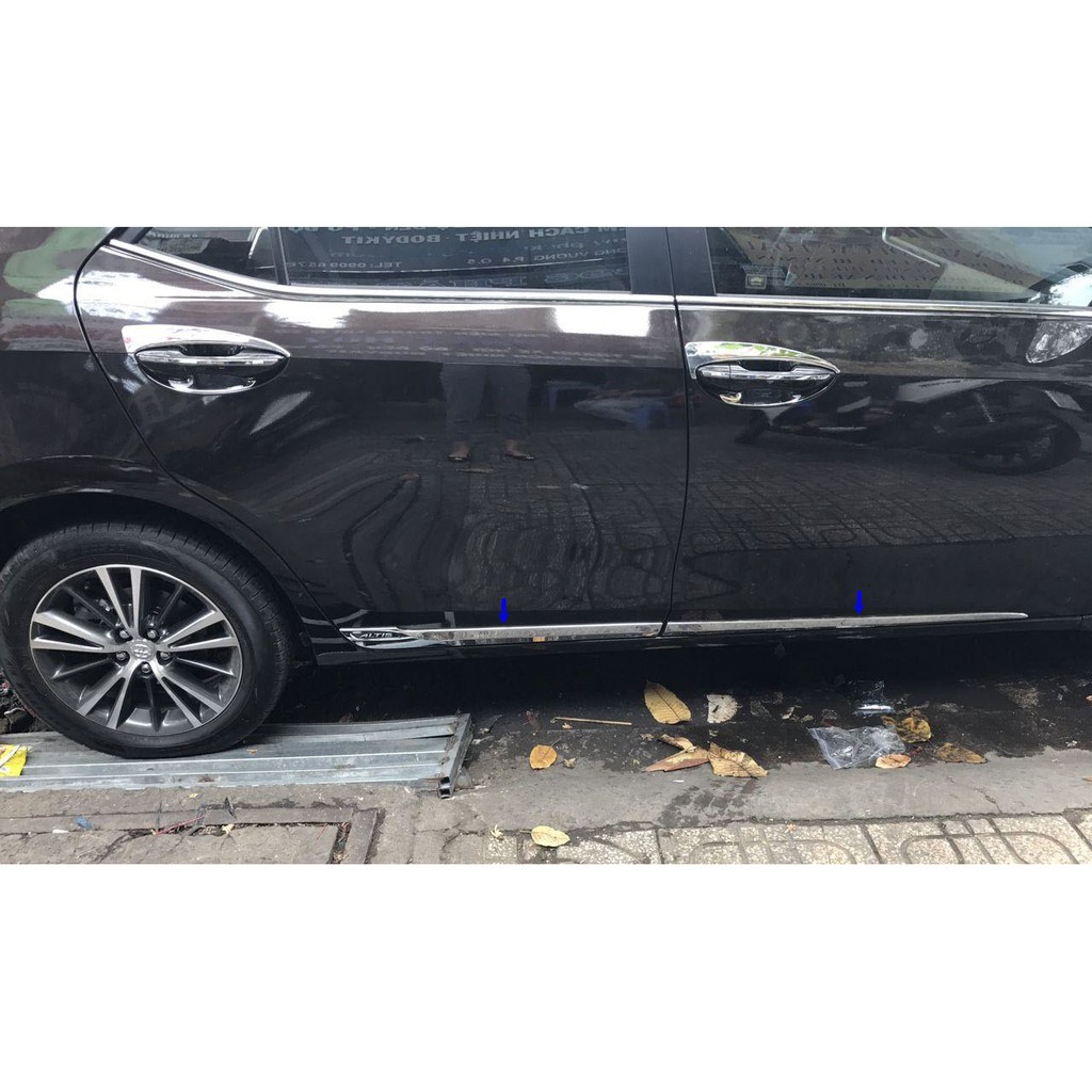 Nẹp sườn hông xe Toyota Altis đời 2014-2020