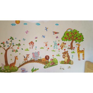 Decal dán tường thú qua cầu kết hợp thú cây táo
