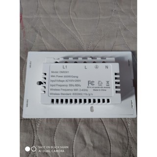 Công tắc thông minh Tuya 1 nút wifi