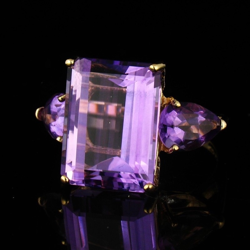 Nhẫn đính đá thạch anh tím thời trang