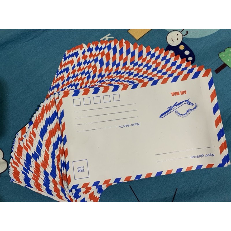 4 chiếc phong bì thư