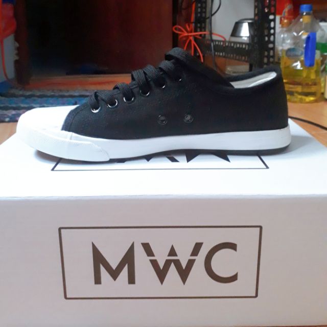 Giày MWC size 38