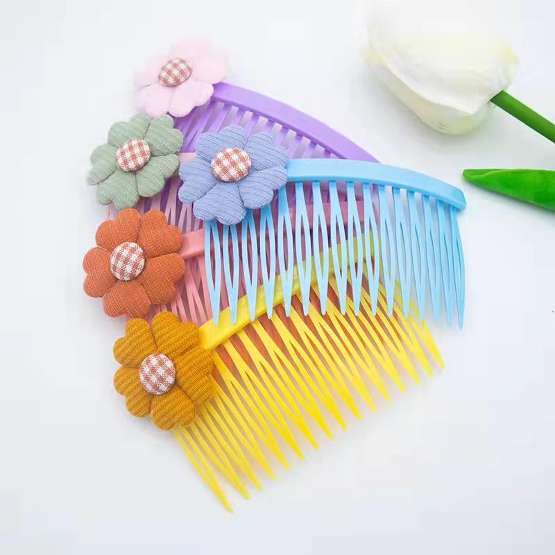 Kẹp tóc hình chiếc lược thiết kế tinh tế thời trang cho bé