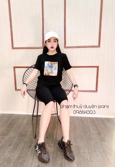 Quần legging đùi mix với áo giấu quần | BigBuy360 - bigbuy360.vn