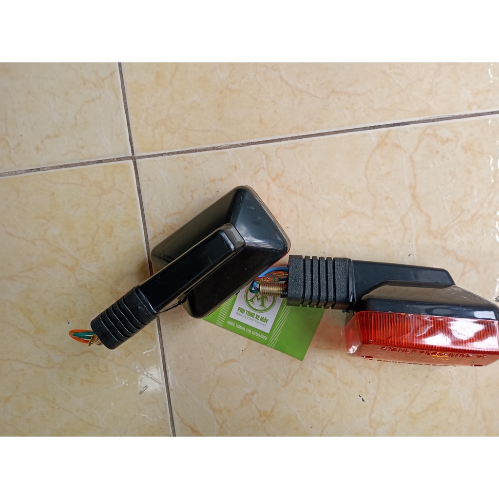 1CẶP XI NHAN TRƯỚC  XE WIN 100