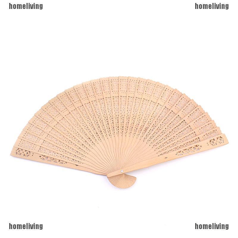 Quạt gỗ thiết kế tinh xảo theo phong cách Trung Quốc độc đáo