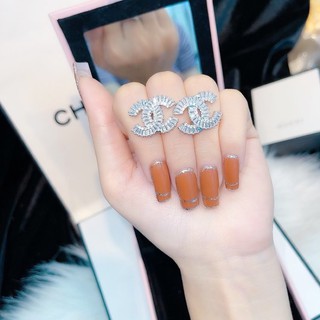 Bông tai hiệu đá bagguet mạ bạch kim siêu sáng