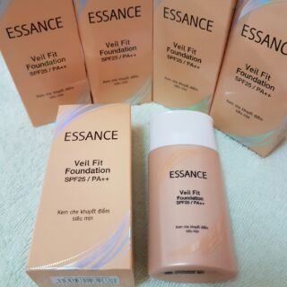 Kem che khuyết điểm Essence