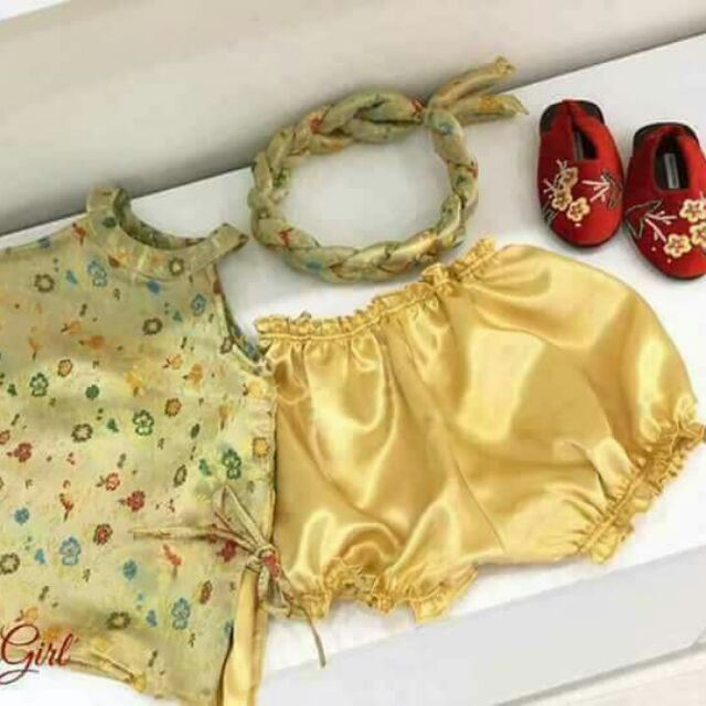 Yếm xinh cho bé