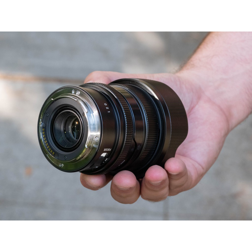 Ống kính Sigma 24mm F2 DG DN cho Sony E