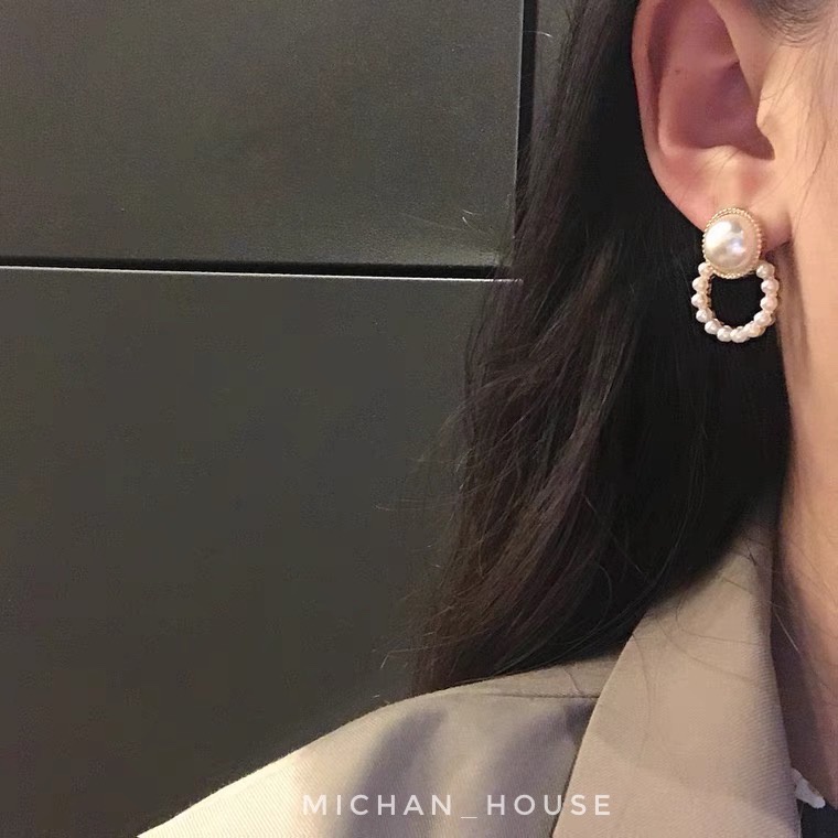 Hoa tai ngọc trai nhân tạo cổ điển, phù hợp mix mũ công nương cổ điển