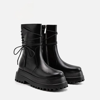 Boots ullzang, cổ cao trendy