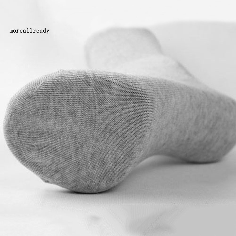 Đôi vớ thể thao chất liệu cotton pha dành cho nam