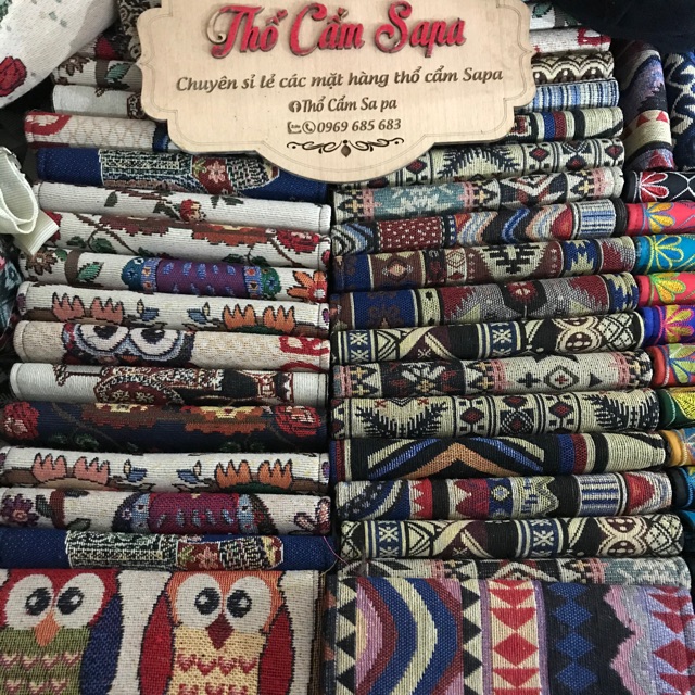 Ví Gấp Cầm Tay Thổ Cẩm
