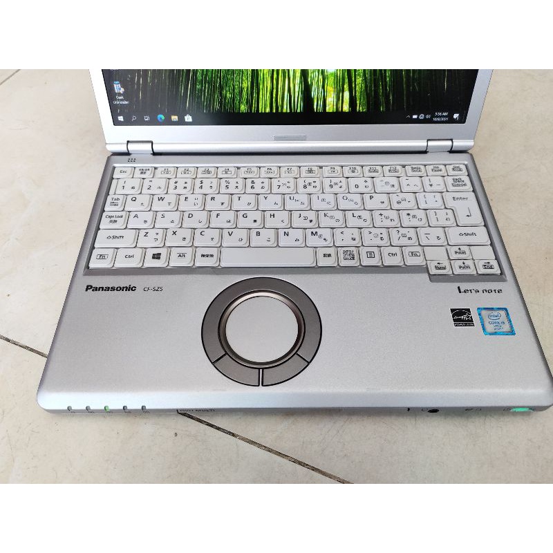 Máy tính xách tay laptop Panasonic cf-sz6-sz5 core i5 gen7/ram 8g/ssd 256g nội địa Nhật